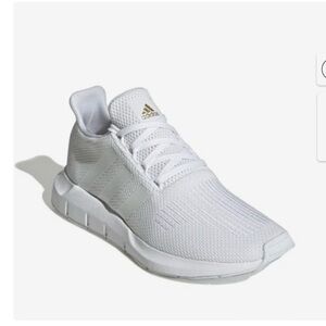 Adidas Swift Run Sneakers
